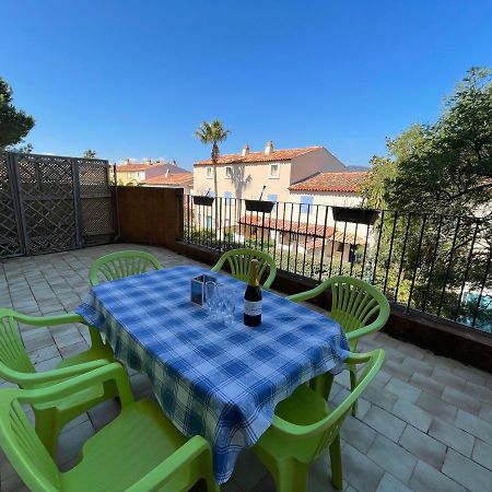 Apartment Port Cogolin With Garden View Grimaud Bagian luar foto